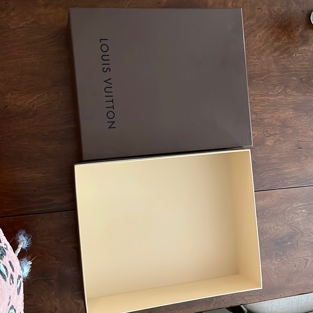 Louis Vuitton empty box (old version) 100% authentic